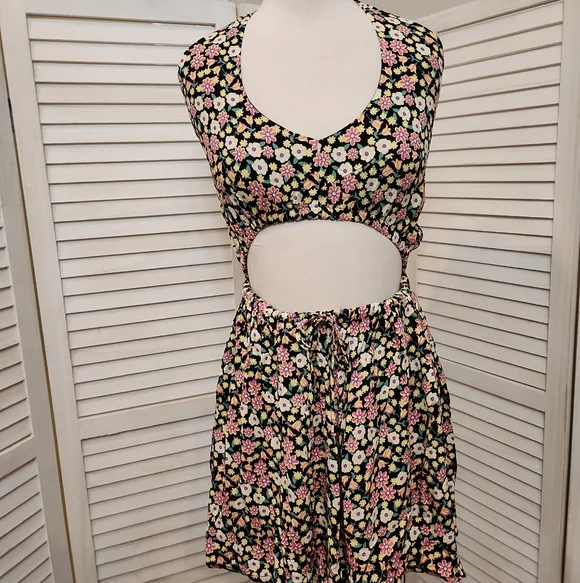 Sky To Moon Floral Cutout Mini Dress in Black with Pink & Cream Flowers NWOT - Picture 1 of 5